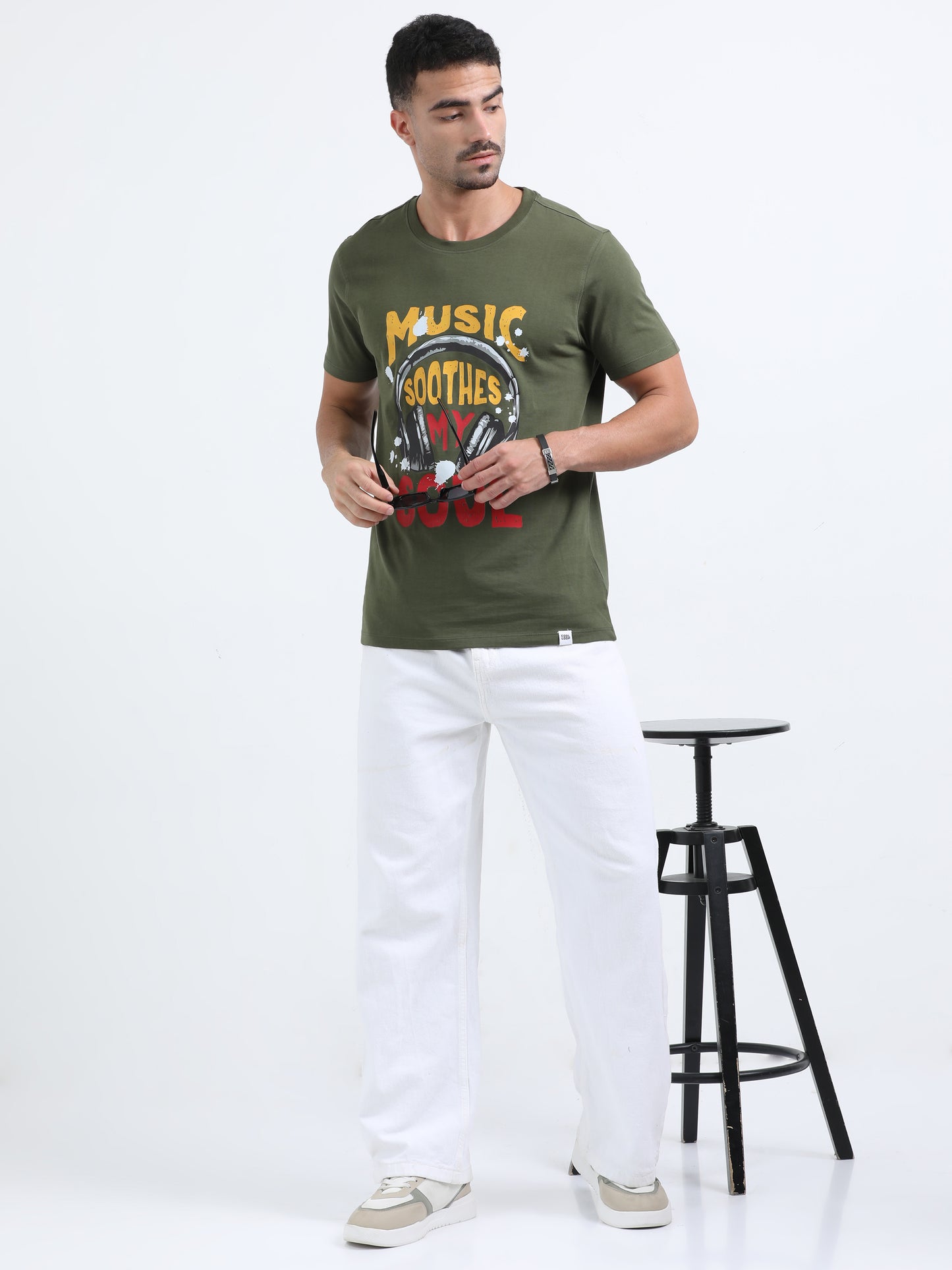 Music Soothes printed Olive Green short sleeve Regular T-shirt